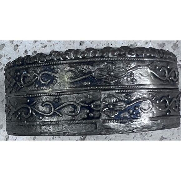 Asian Pewter Pill Case with Mirror Asian woman Sitting on Bench - Picture 2 of 9